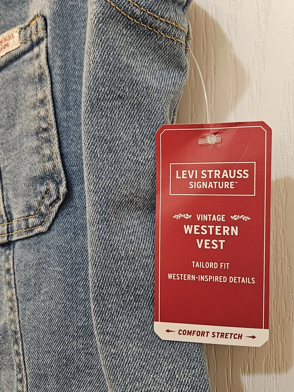 Levi Strauss Signature Women's Vintage Summer Vest, Size Small NWT